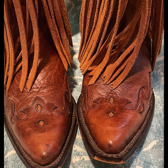 COPY - Dingo Fringe Boots - Picture 7 of 13